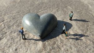 miniature figures, heart, stone