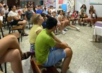 «Tu luz brilla en la oscuridad»: encuentro de cierre de La Cigarra