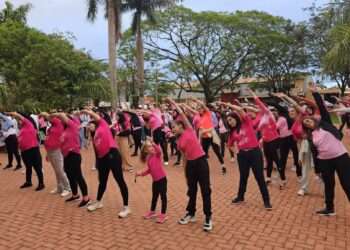 Santa Rosa del Monday caminó por la vida en el marco de Octubre Rosa
