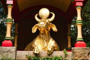 bull, cow, horns, golden calf, sculpture, statue, mythology, religion, golden calf, golden calf, golden calf, golden calf, golden calf